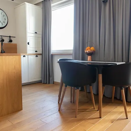 Comfort Legionow Lägenhet